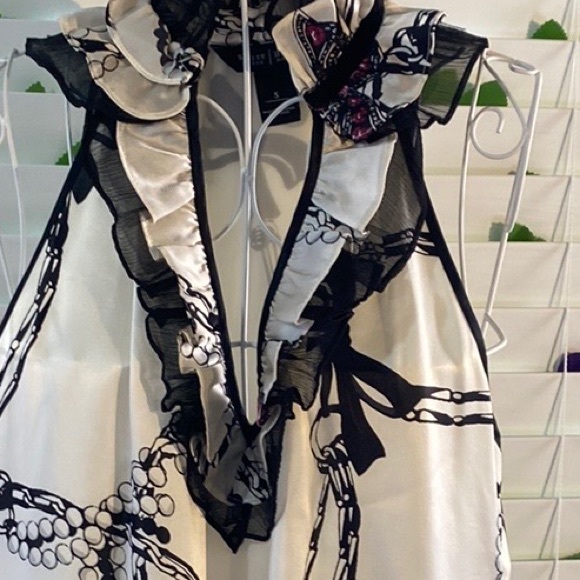WHBM silk blouse with ruffles - Picture 9 of 9